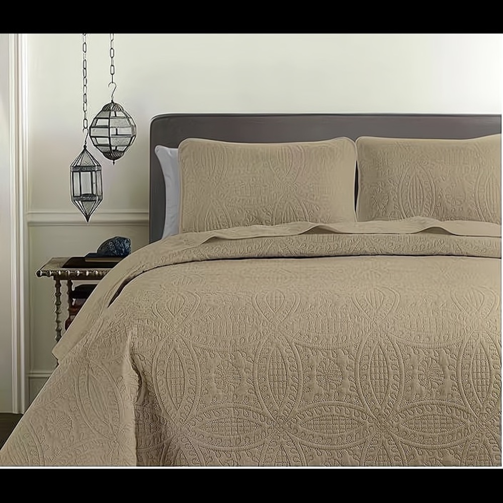 3 pieces brand new quilt set